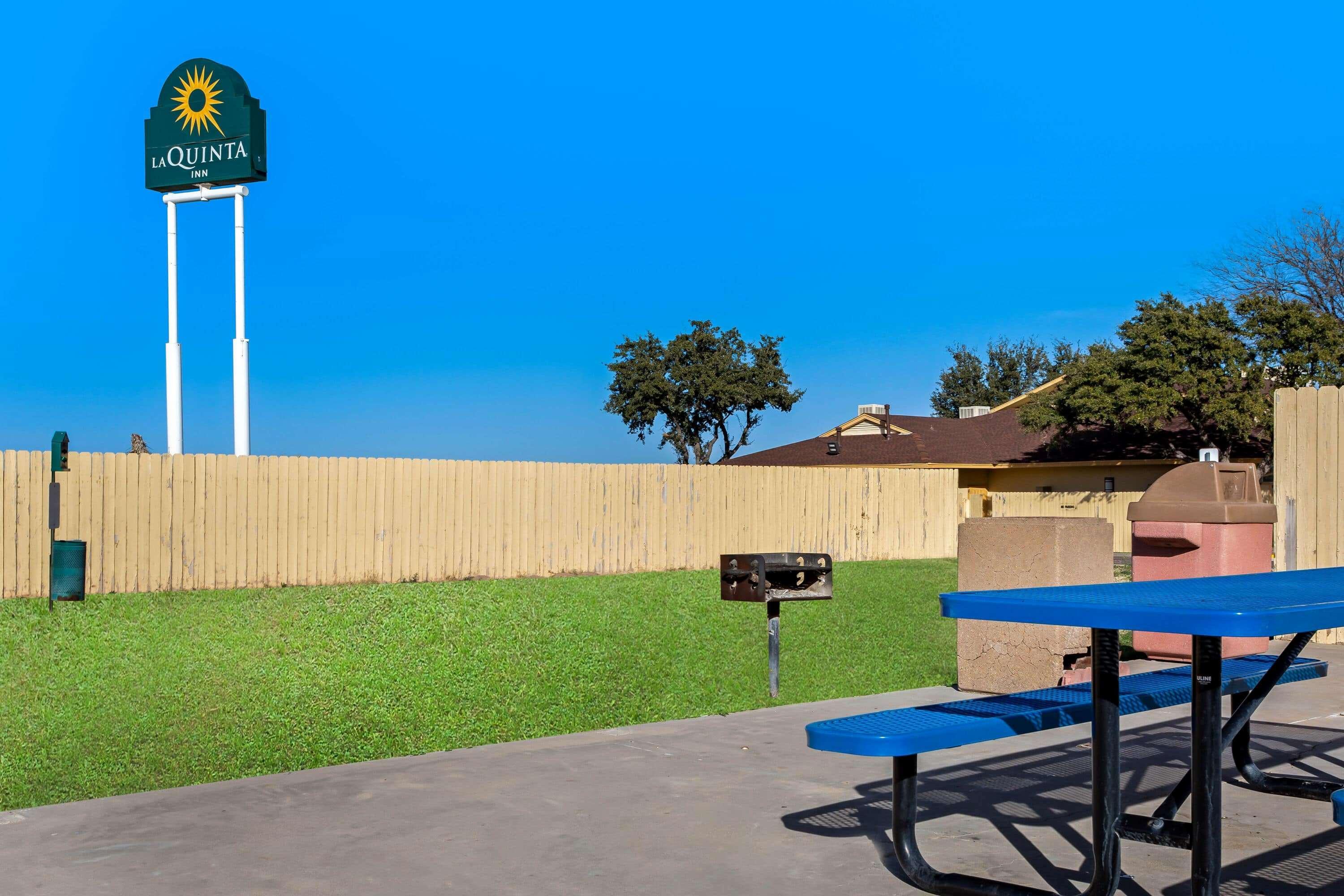 Baymont By Wyndham Fort Stockton Esterno foto