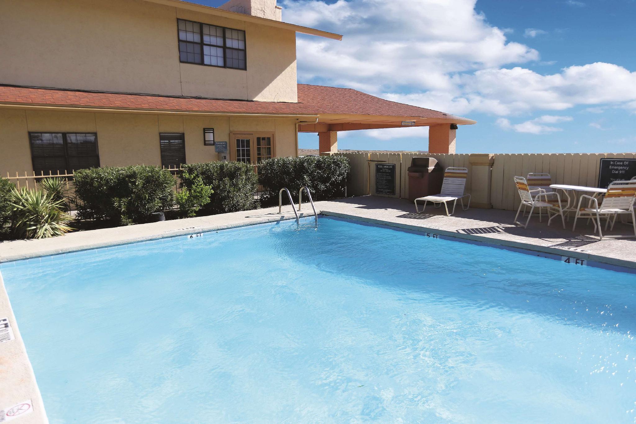Baymont By Wyndham Fort Stockton Esterno foto