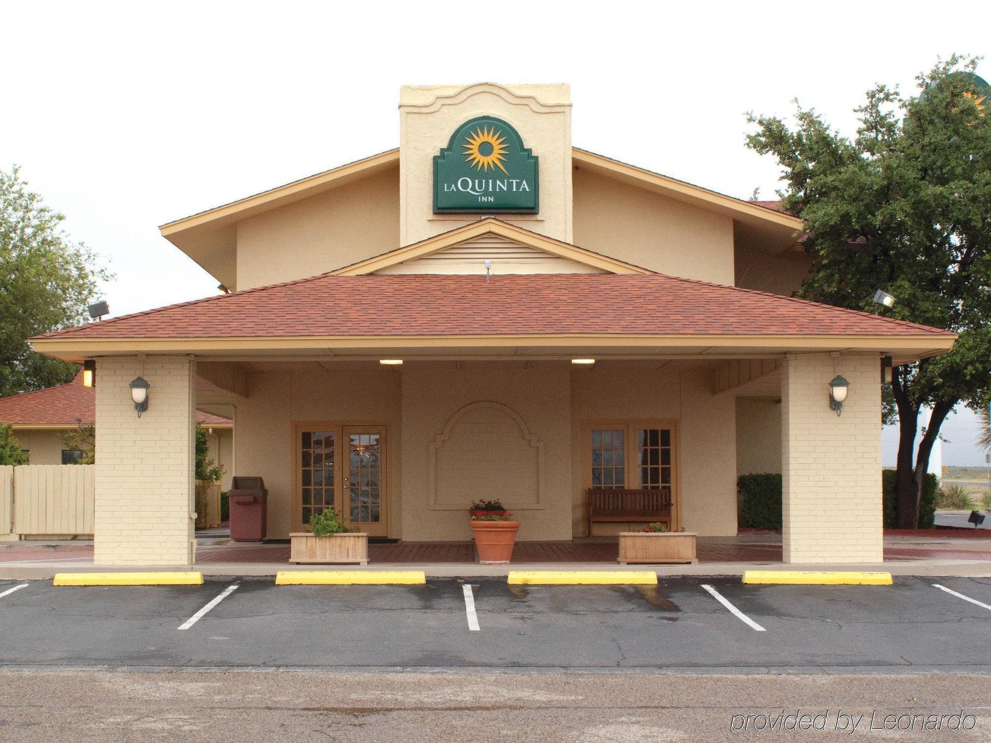 Baymont By Wyndham Fort Stockton Esterno foto